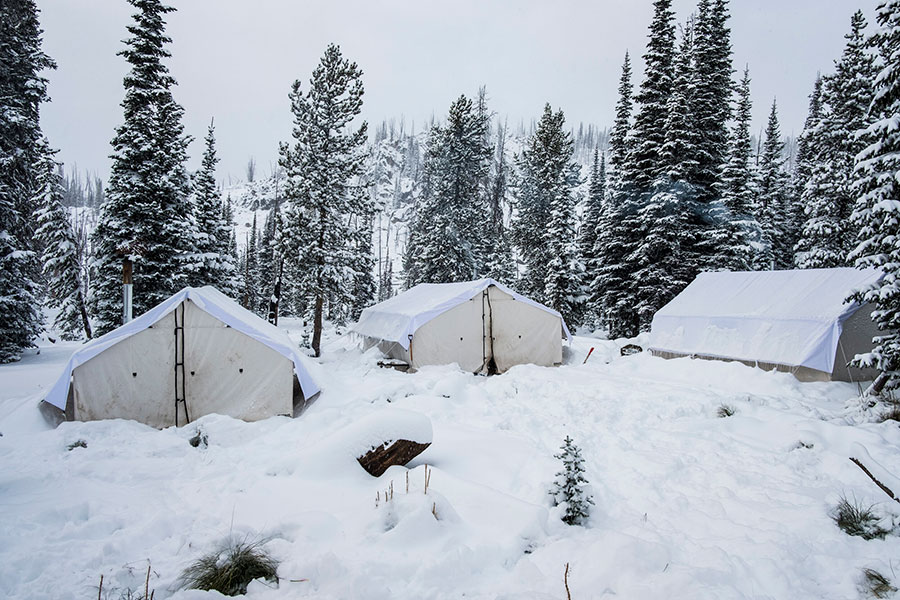 aboutus-2 Bravo Tents in the Wild